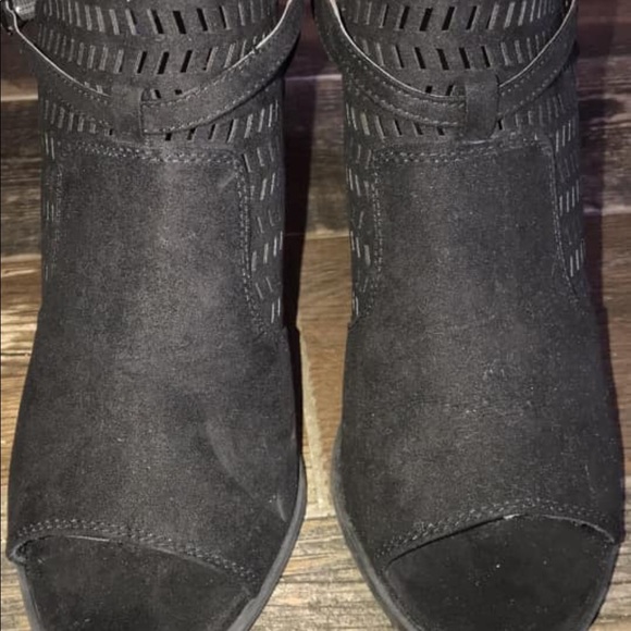 Black booties - Picture 3 of 3